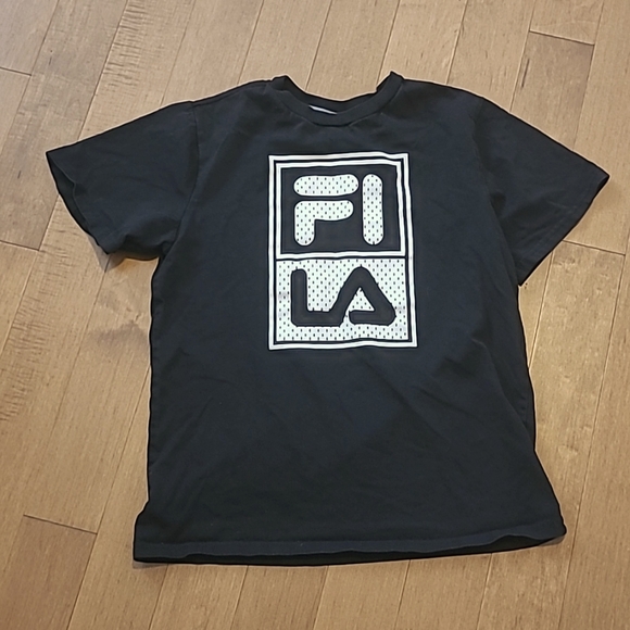 FILA Boys 14/16 Black Tee with White Logo - Picture 1 of 3